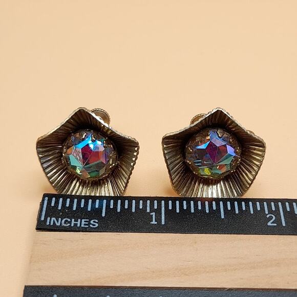 Vintage Aurora Borealis Rhinestone Screw-Back Earrings, Gold Plated, 7/8 Inch - Picture 9 of 14